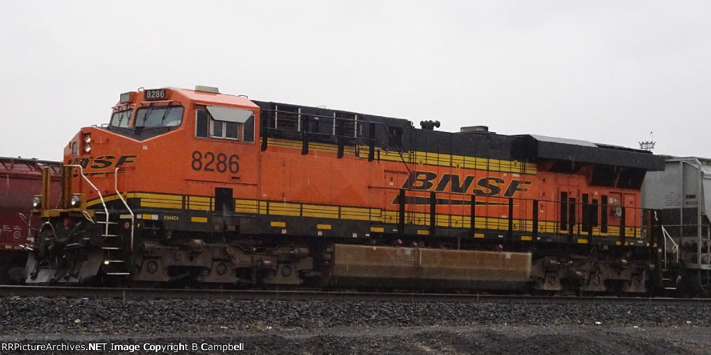 BNSF 8286